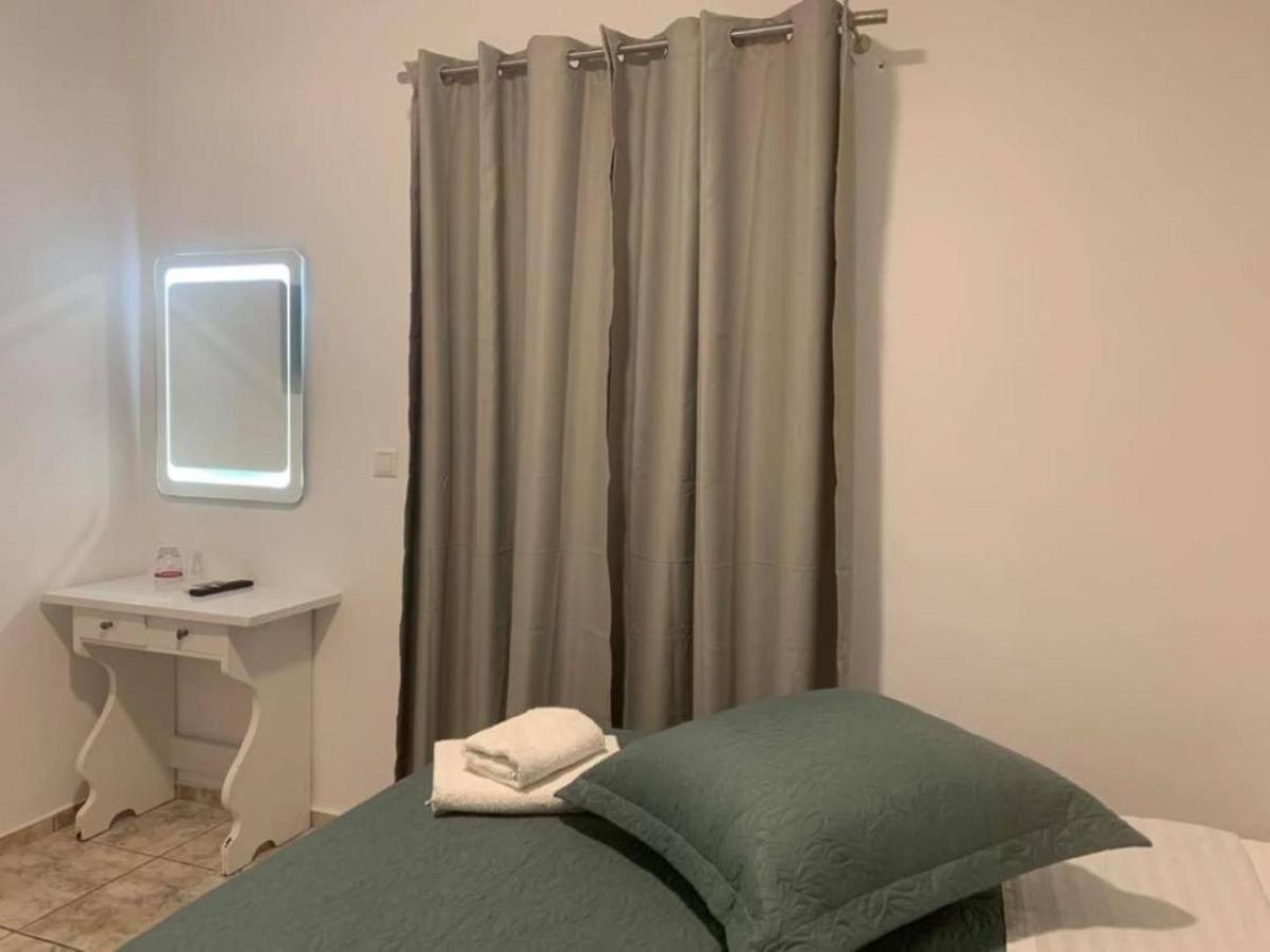 Eleven Rooms Mykonos Town Bagian luar foto